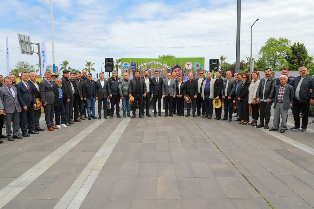  14 Mayıs Dünya Çiftçiler Günü Dolayısıyla Cumhuriyet Meydanında Program Düzenlendi